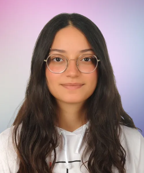 İrem Daşçı — İdari Asistan